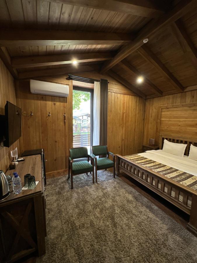 Le Chalet Mont And Restaurant Chorwoq Екстер'єр фото